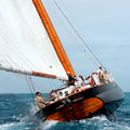 Classic Day Sail Aboard America 2.0 : SAVE 10% & KIDS SAIL FREE!