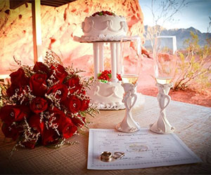 The Destination Weddings in Las Vegas range from the Valley of Fire, Grand Canyon, Red Rock, The Welcome to Las Vegas Sign