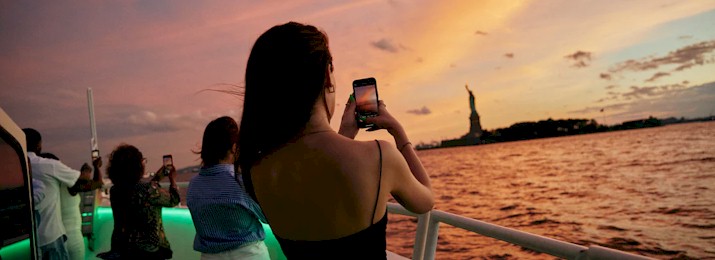 New York City Dinner Cruise. Save 15% Online.