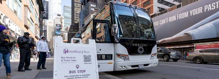 Woodbury Common Outlet Shuttle Bus, Shopping in New York
